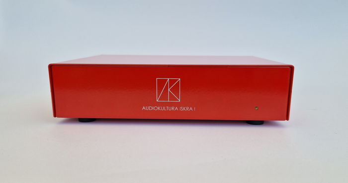 Iskra1 by Audiokultura, MM/MC Phono Stage, Traffic Red....