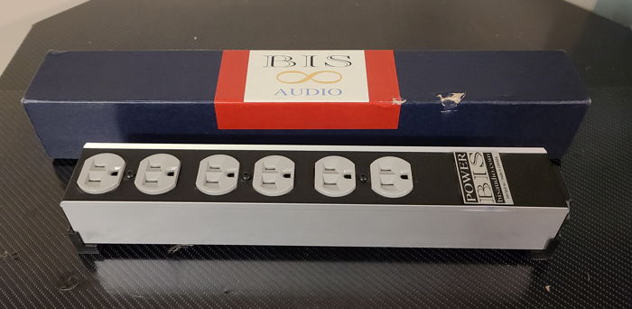 BIS Audio PowerBIS Power Distribution Bar.