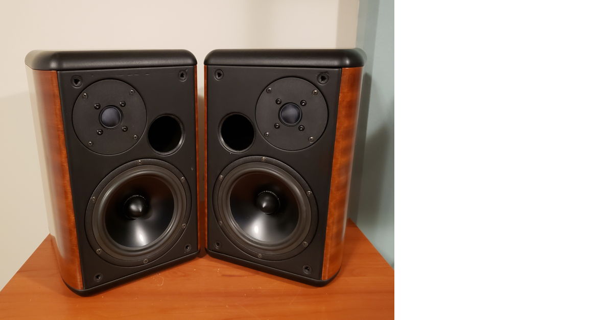 Opera sale prima speakers