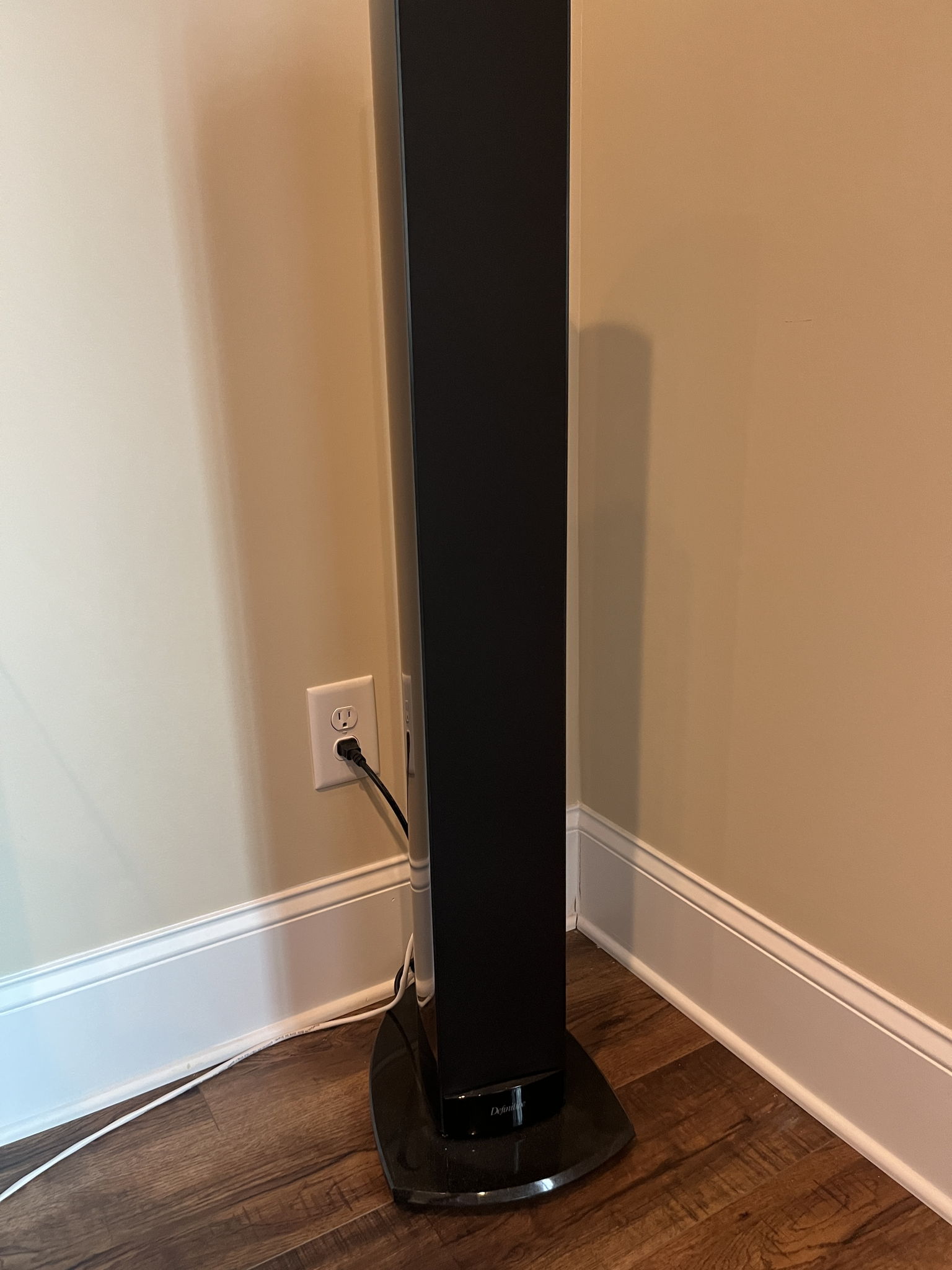 Definitive Technology Mythos STS Supertower Loudspeaker 2