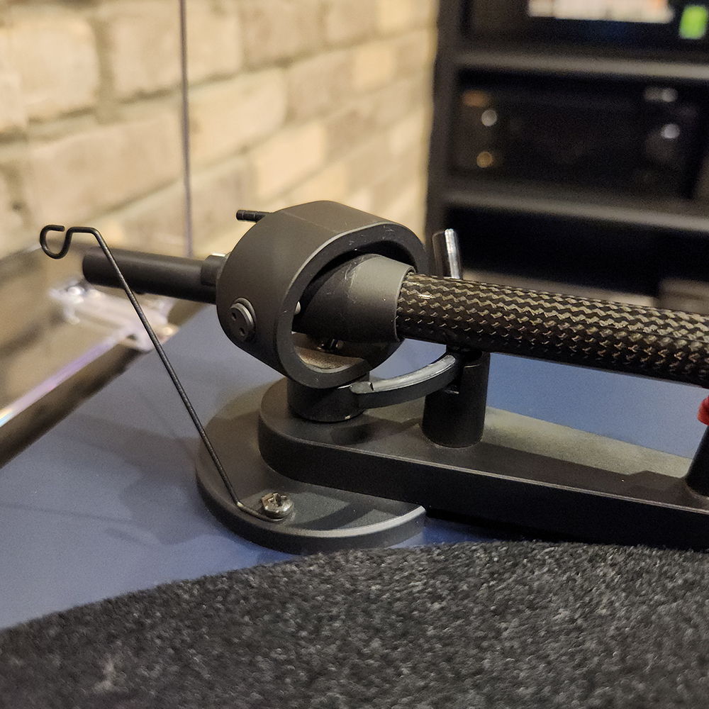 Pro-Ject Audio Systems Debut Carbon EVO - Satin Blue w/... 6