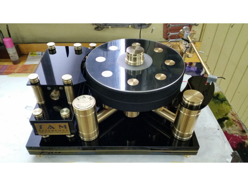 SAM (Small Audio Manufacture) Brass Reference High End Audiophile turntable