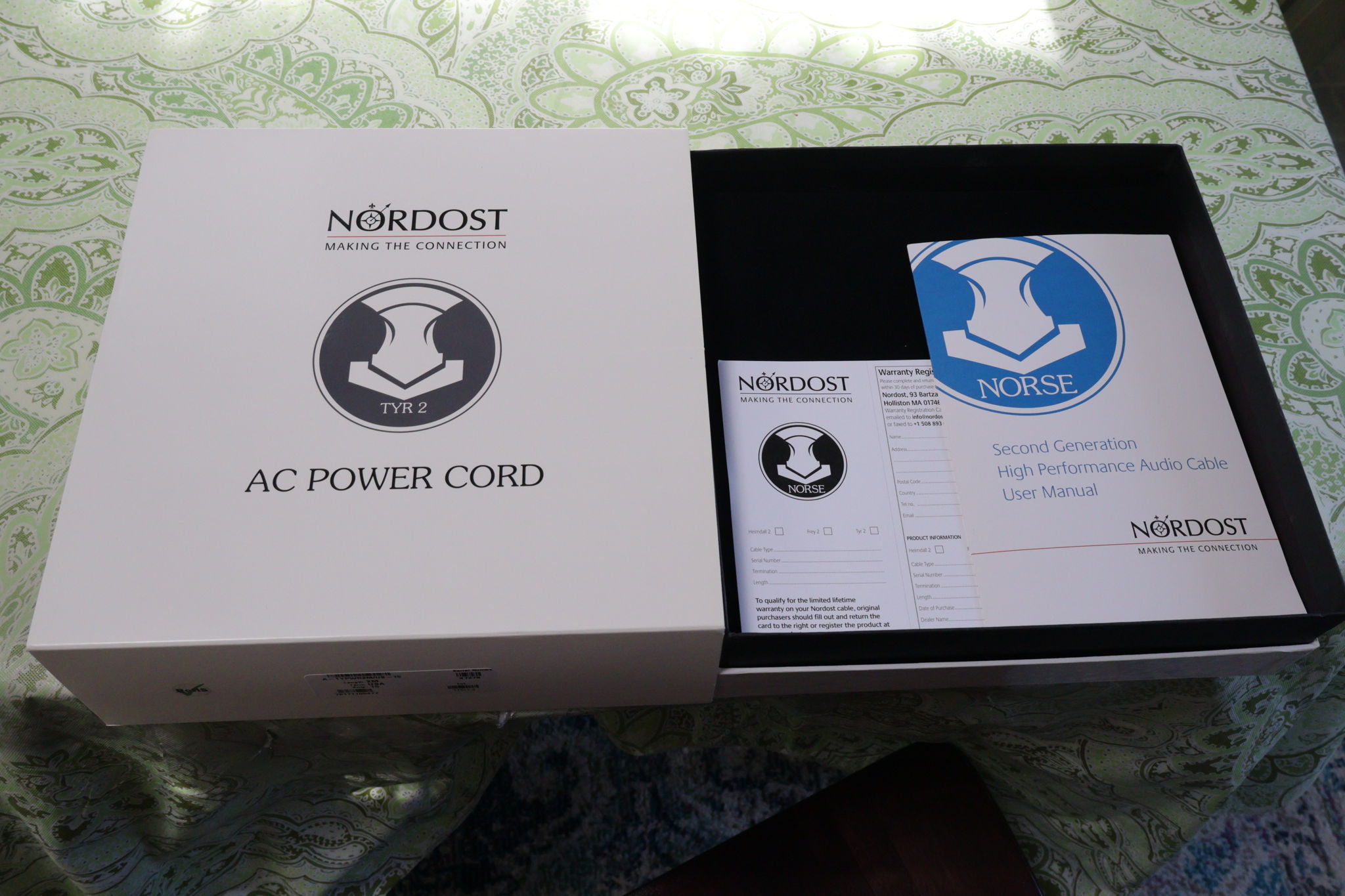 Nordost Tyr 2 Power Cord - 2M, 15amp 9