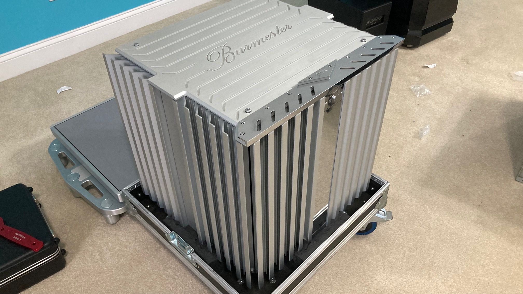 Burmester 909 Series V  Power Amplifier 350 watt/channel 3