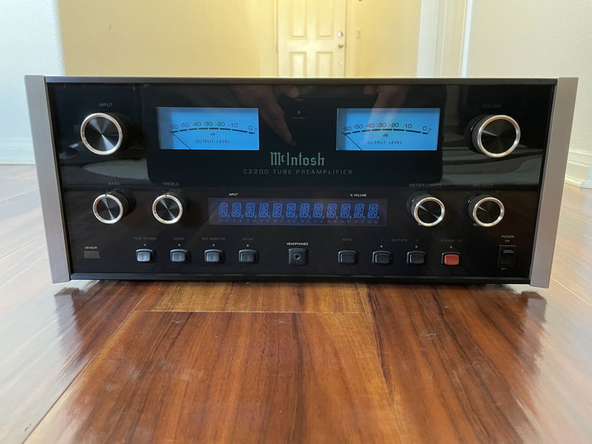 McIntosh C-2200 Tube Stereo Preamplifier