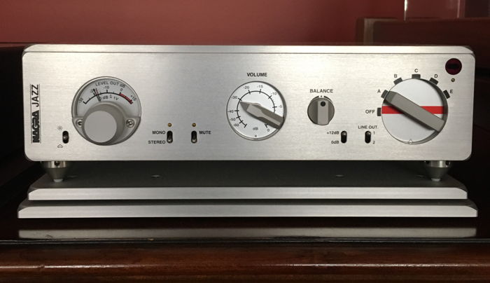 Nagra Jazz in pristine condition with VFS and 3 cone feet