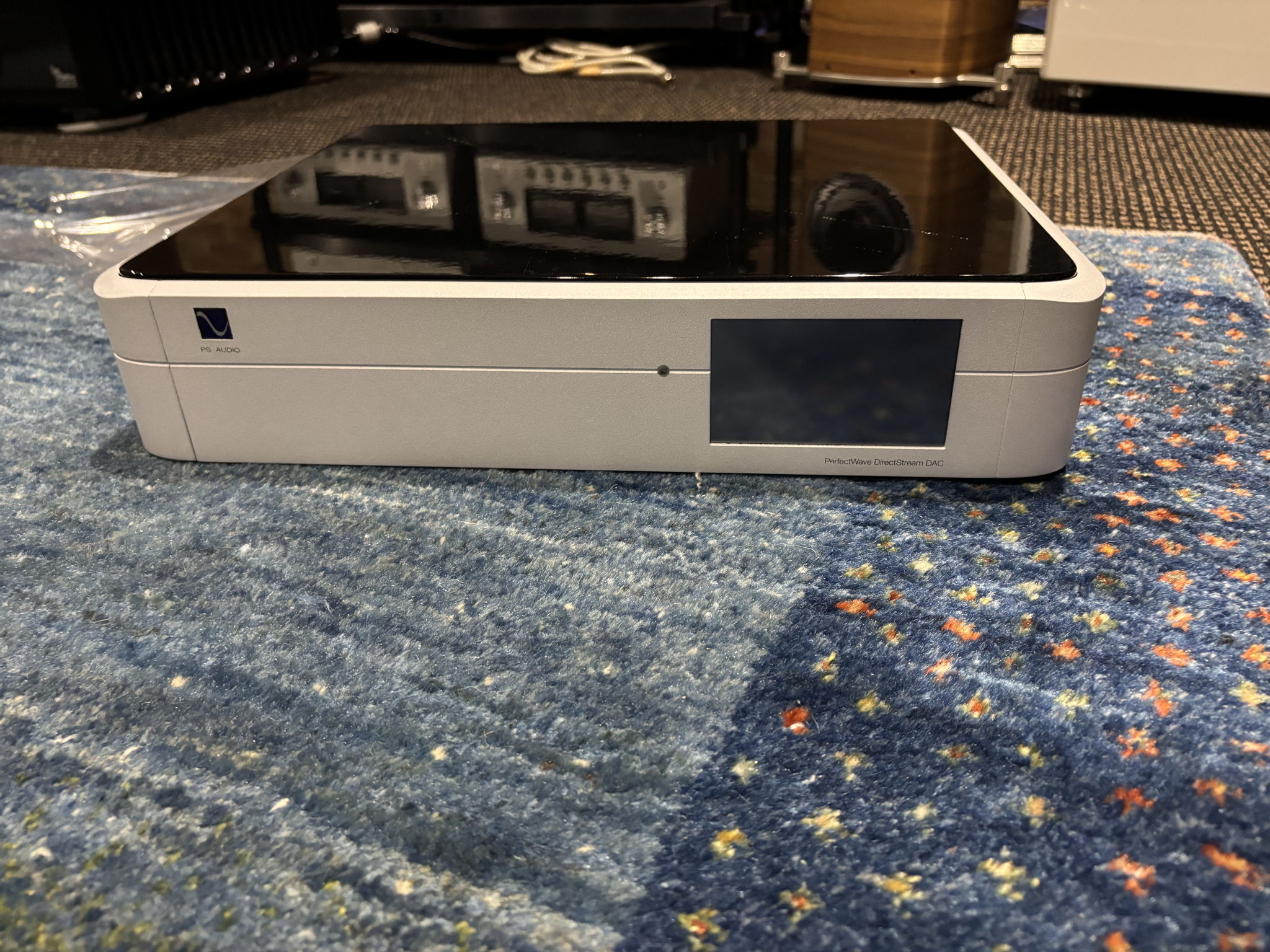 PS Audio PerfectWave DirectStream DAC w/ Bridge 1 in Si...