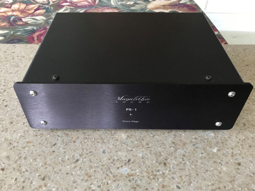 Monolithic Sound PS-1 phono stage and HC-1b power supply