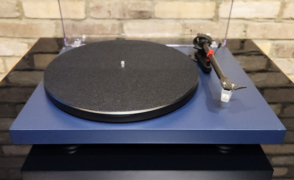 Pro-Ject Audio Systems Debut Carbon EVO - Satin Blue w/...