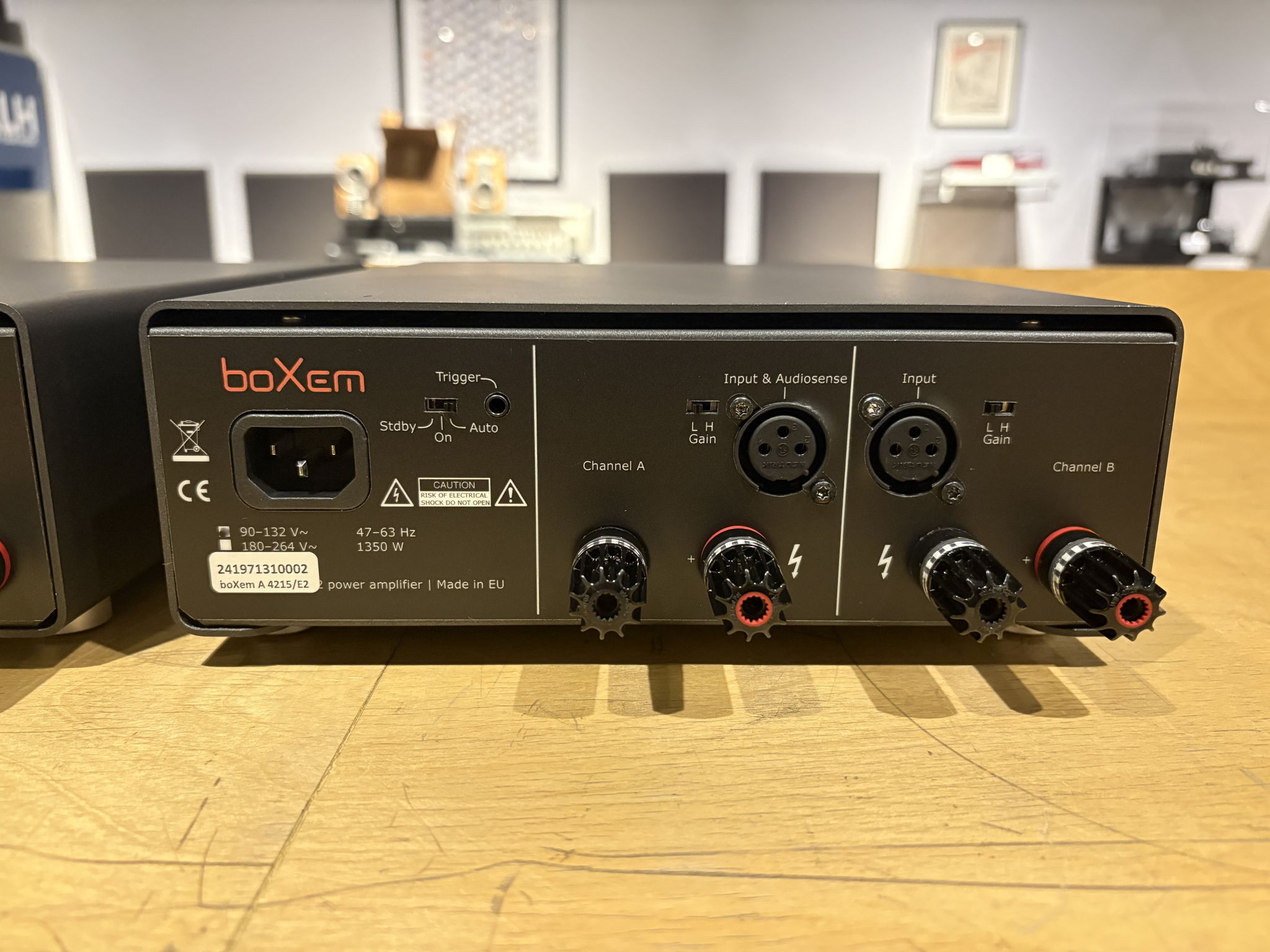 Boxem A 4215/E2 Stereo Power Amplifier - 210 WPC into 8... 9