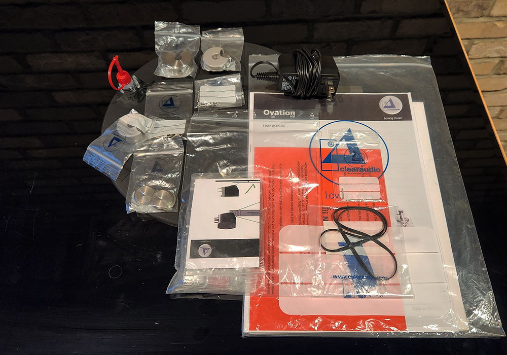 Clearaudio Ovation w/ 9" Premium Universal Tonearm and ... 12