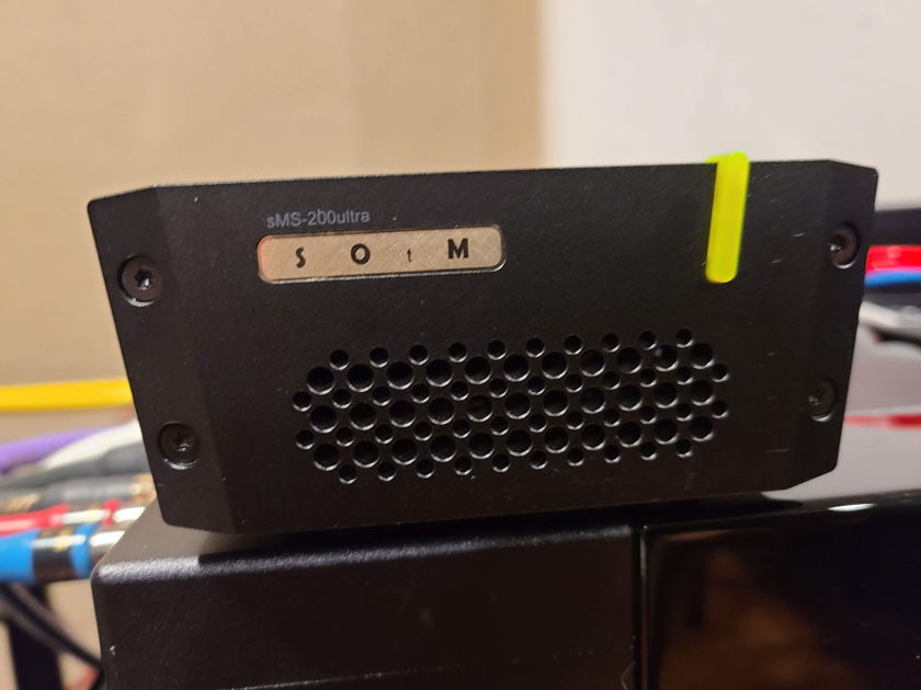 SOtM sMS-200ultra Network Streamer 12V, 75 Ohm Master Clock