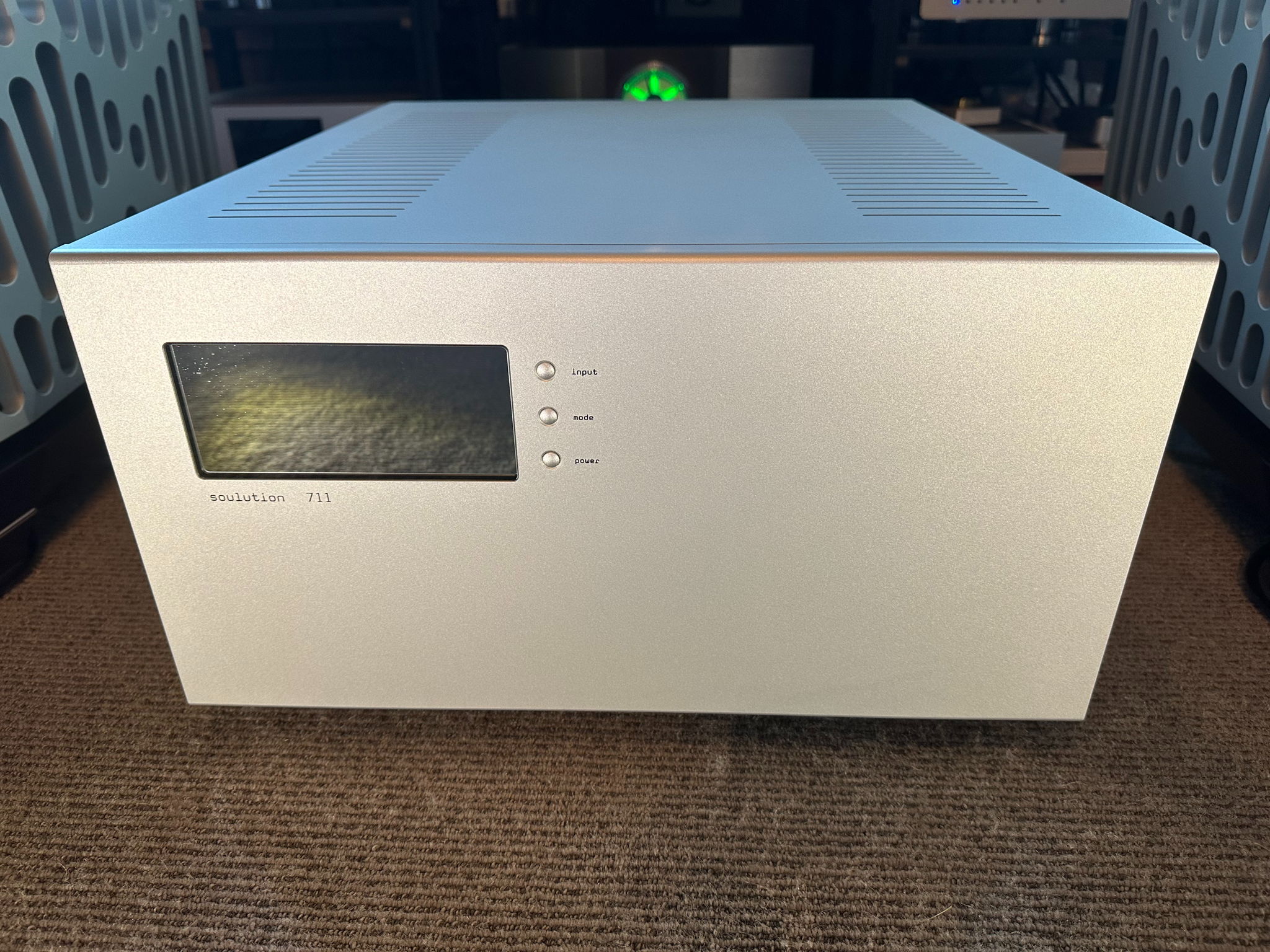 Soulution 711 Stereo Amplifier 3
