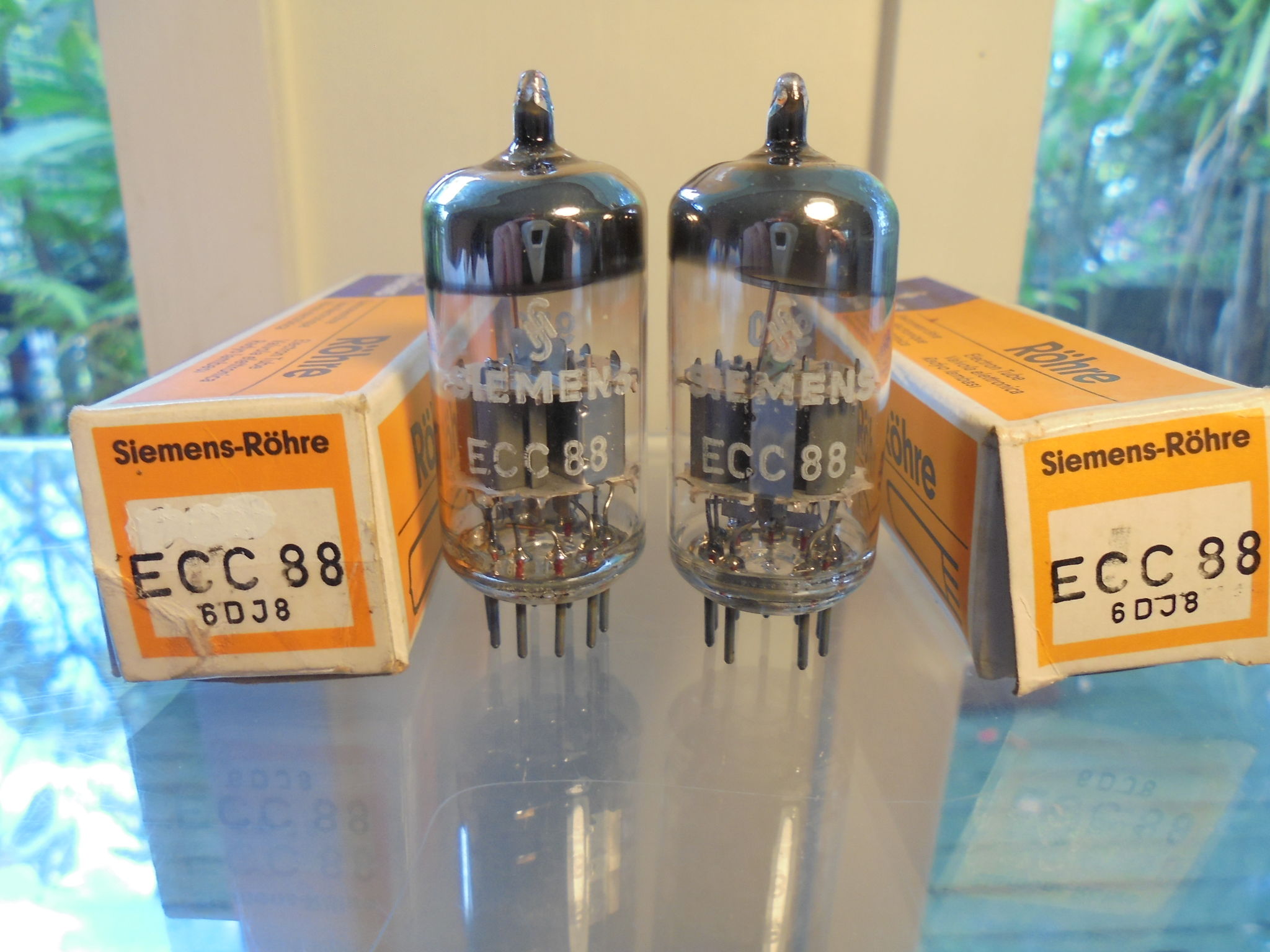 VARIOUS BRANDS OF HI END ECC88 AND E88CC NEW OLD STOCK ... 9