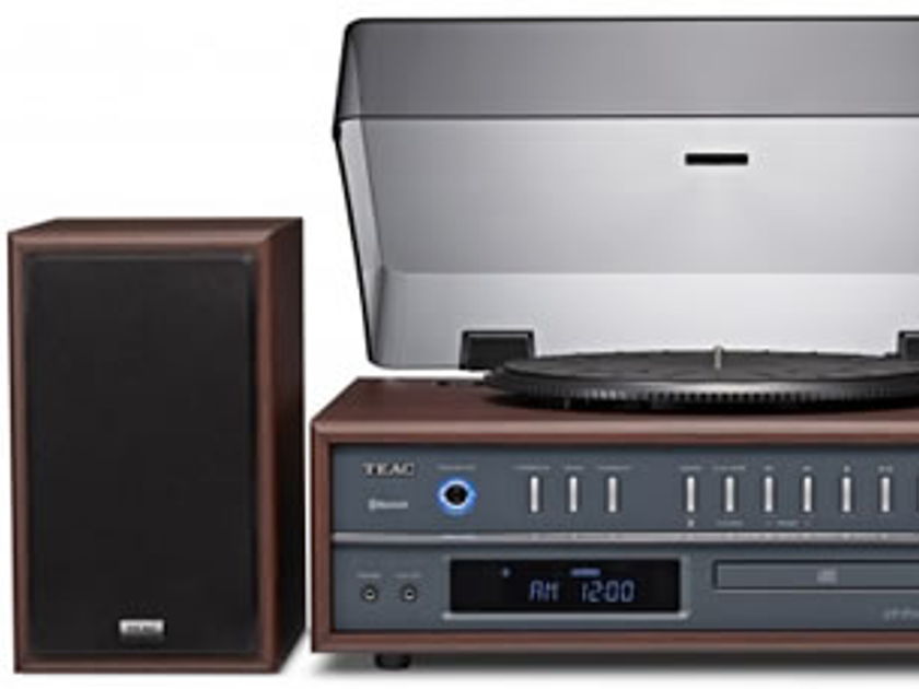 Teac  LP-P1000  TURNTABLE AUDIO SYSTEM WITH CD & BLUETOOTH!