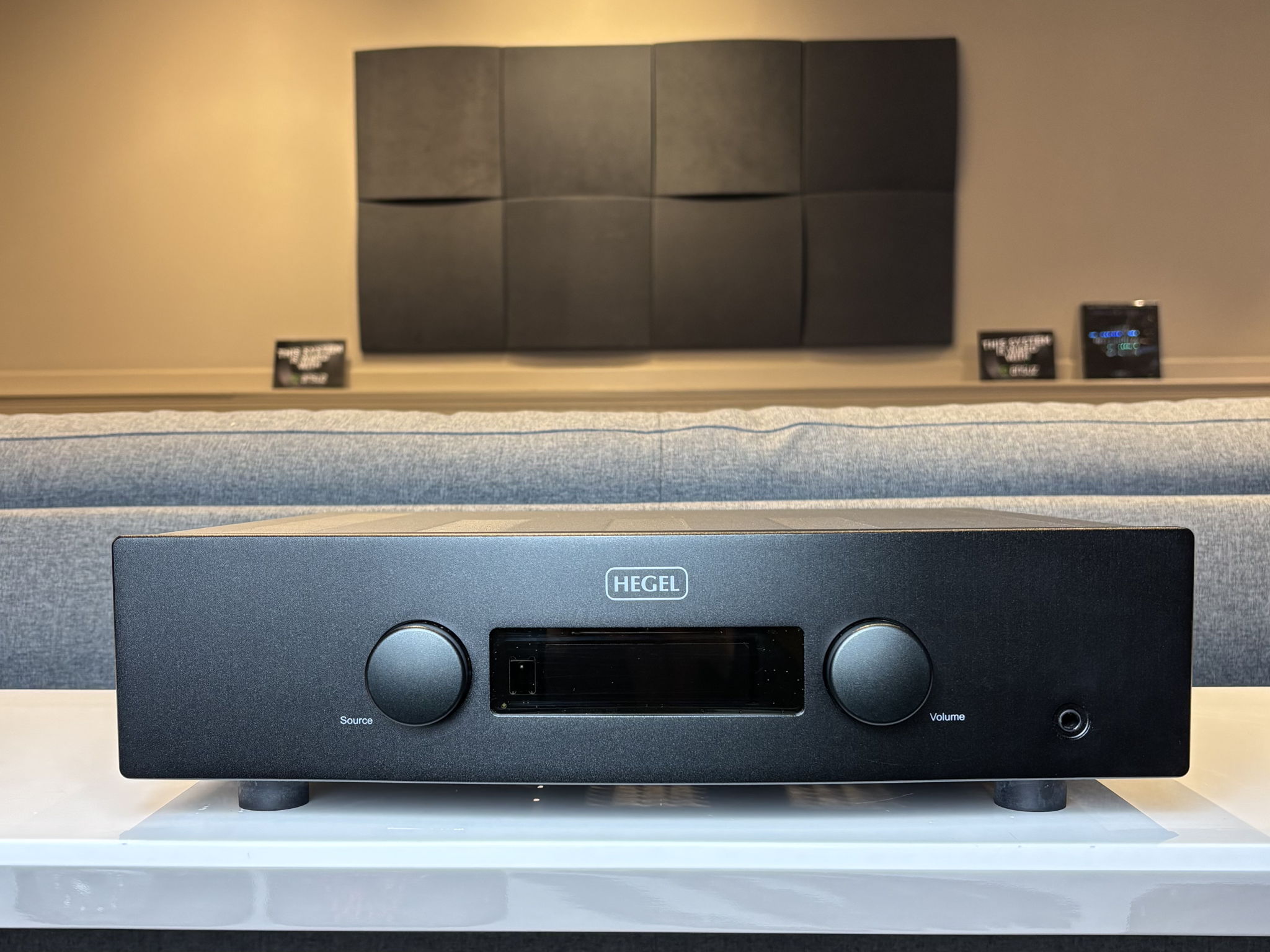 Hegel - H190 Integrated Amplifier - Customer Trade In!!... 3
