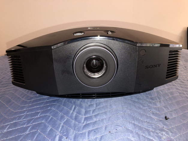 Sony VPL-HW45ES Home Cinema Projector