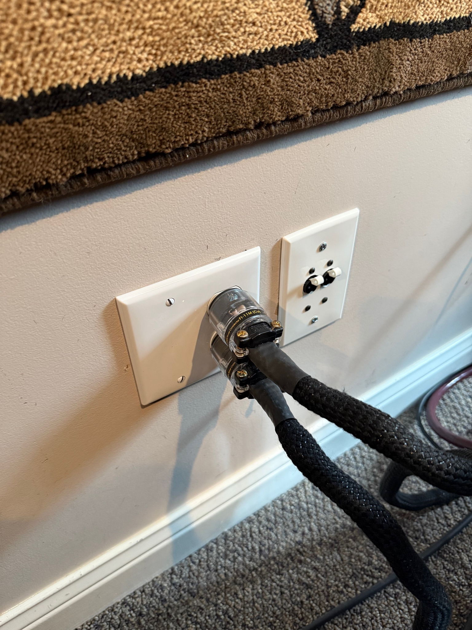 MAGNETIC BREAKERS