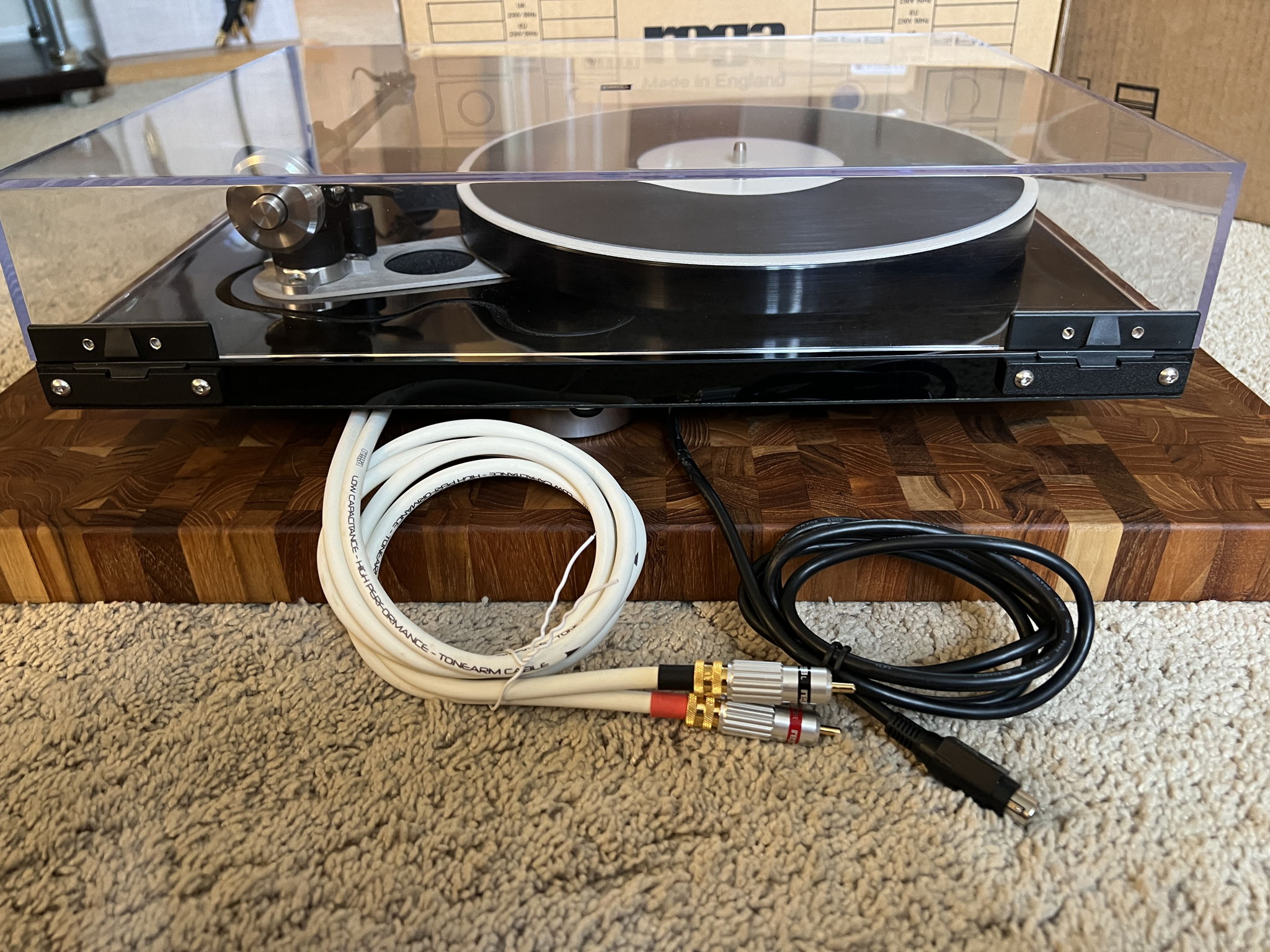 Rega RP8 Turntable with Apheta 2 MC Cartridge 10