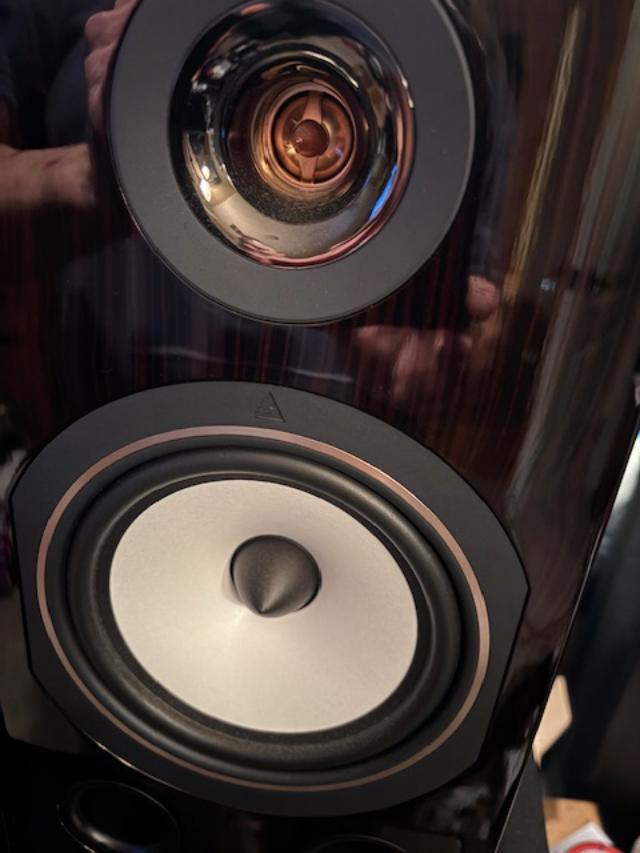 Triangle Esprit 40th - Comète Anniversary Speakers 2