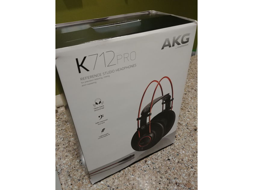 AKG K712 Pro