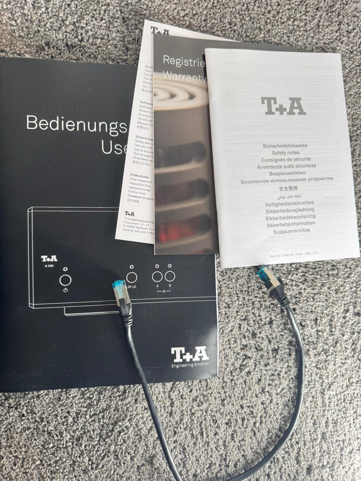 T+A Elektroakustik A200 A 200 power amplifier in silver... 5