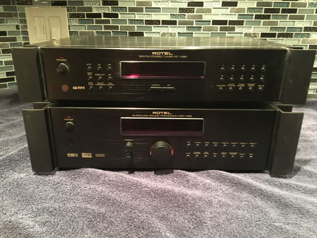Rotel RSP-1066 pre/processer and RT-1080 tuner