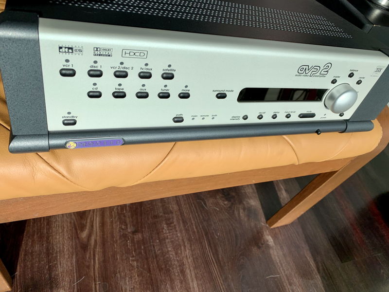 AVP プリアンプ②【正規輸入品・100V】 Proceed Madrigal