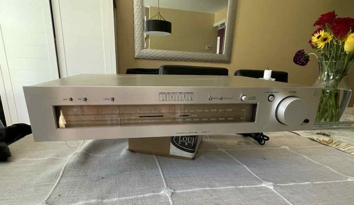 Vintage Luxman T-4 FM Tuner For Sale | Audiogon
