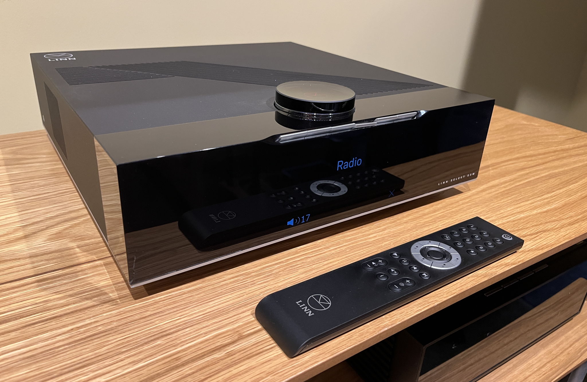 Linn Selekt DSM preamp/streamer with Katalyst DAC 2