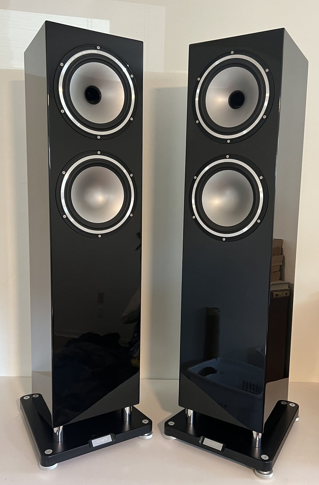 Gloss Black Tannoy Revolution XT 8F