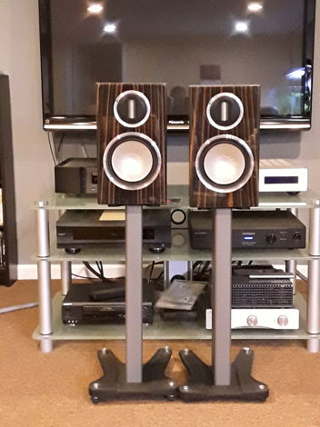 Monitor Audio gx100 with matching stands