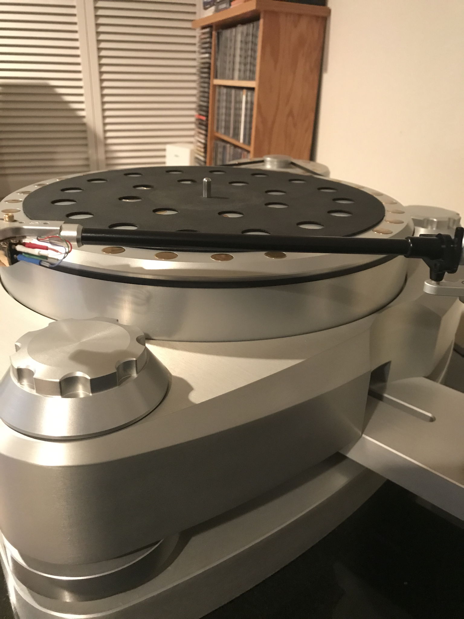 ACOUSTIC SIGNATURE ASCONA TURNTABLE WITH GRAHAM ARMBOAR... 3