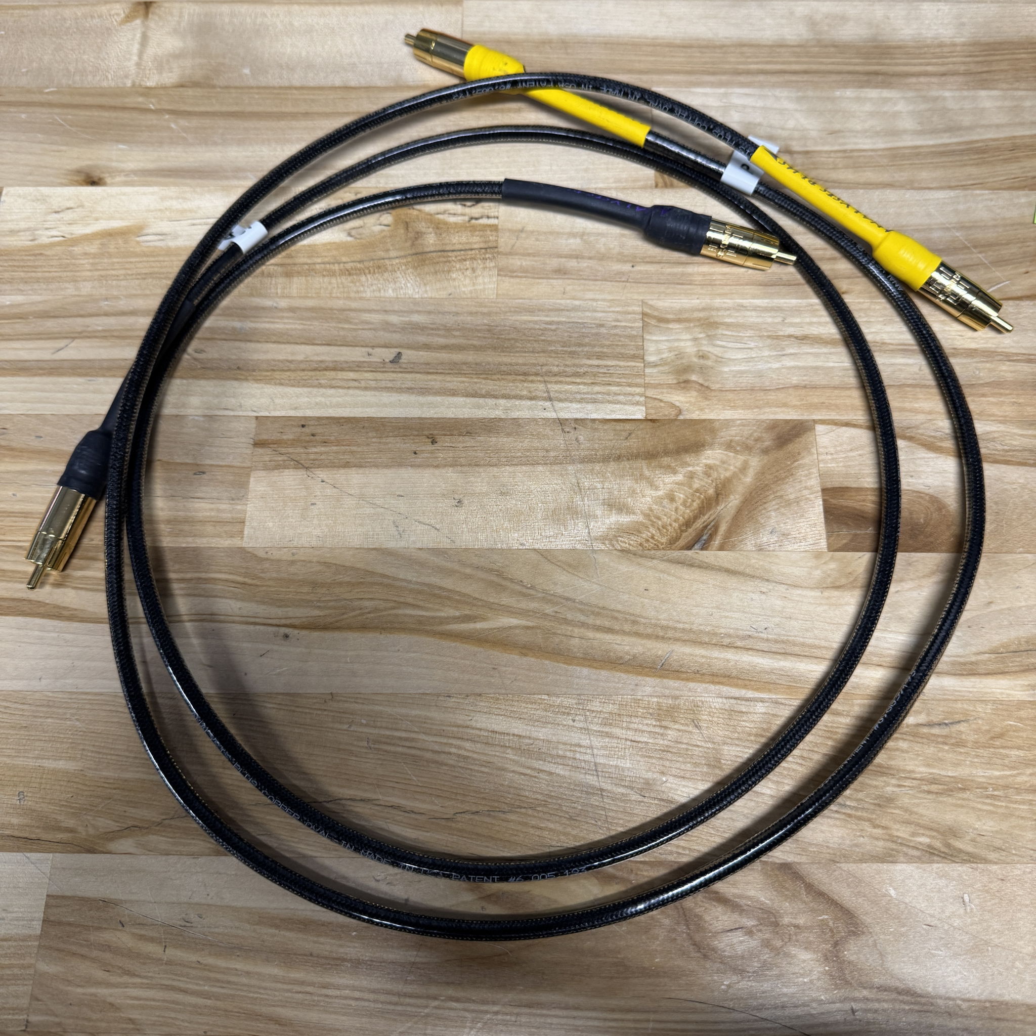 Analysis Plus Copper Oval RCA Interconnects – 1 Meter (...