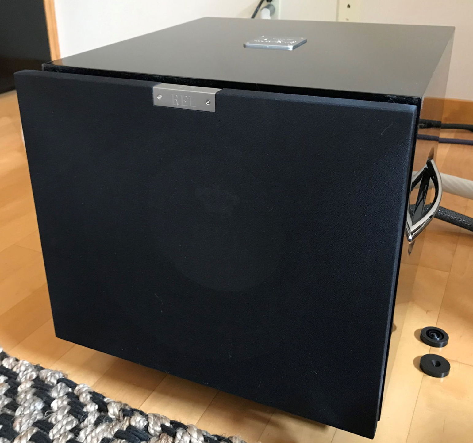 REL S/510 Subwoofer Gloss Black Pair, price is each 6