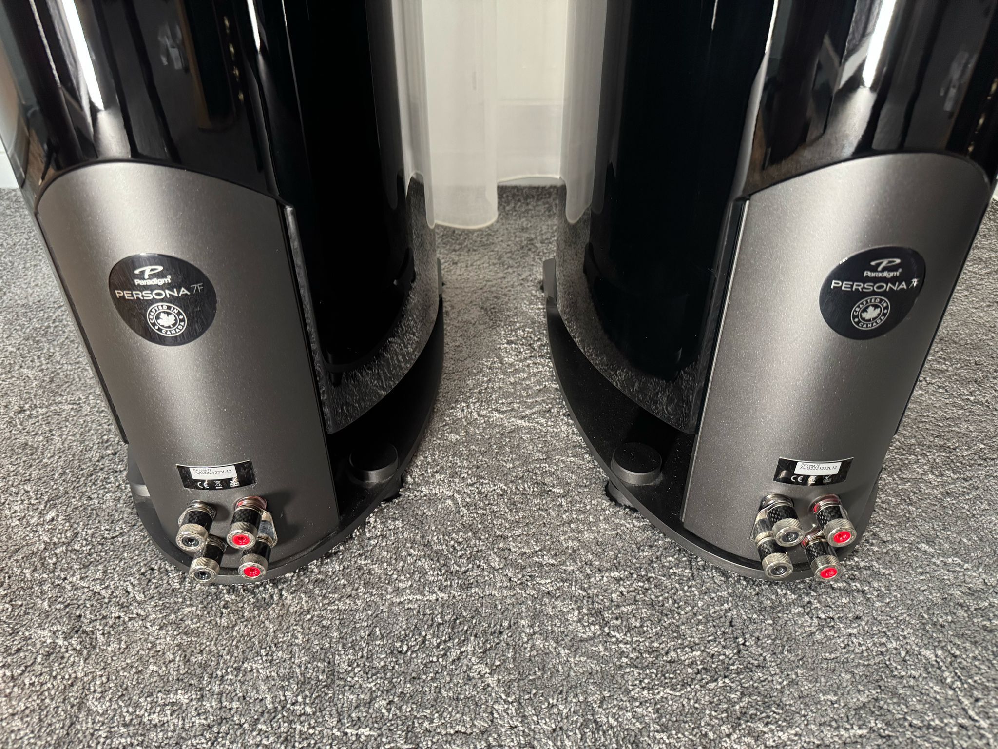 Paradigm Persona 7F speakers in black gloss 9