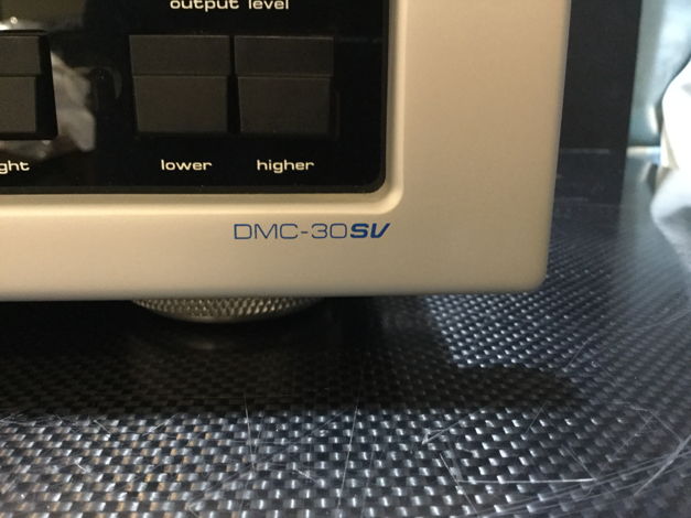 Spectral DMC 30SV Preamplifier