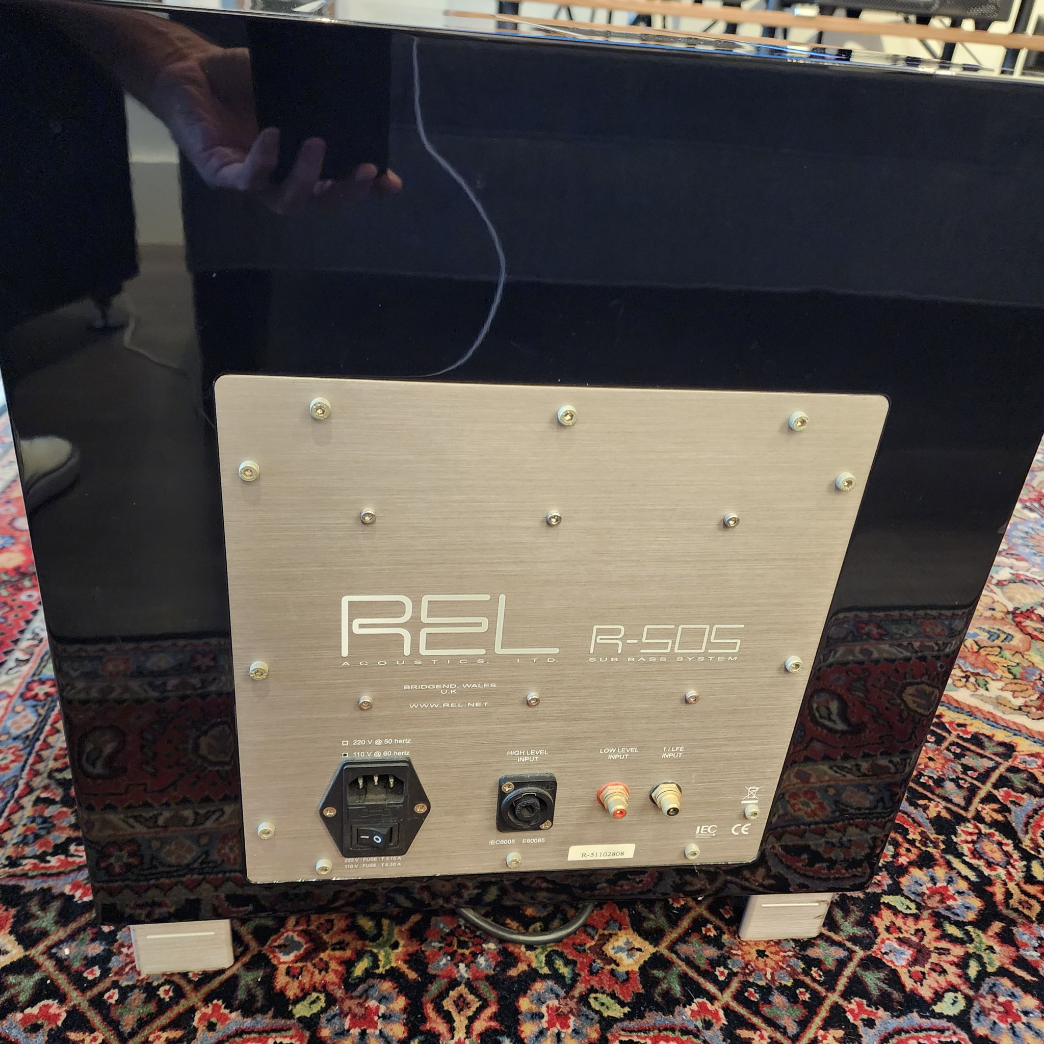 REL Acoustics R-505 4