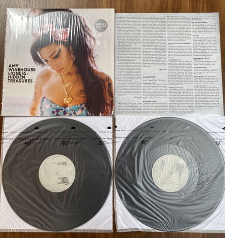 Amy Winehouse Lioness: Hidden Treasures NM/NM 45 RPM 2L...