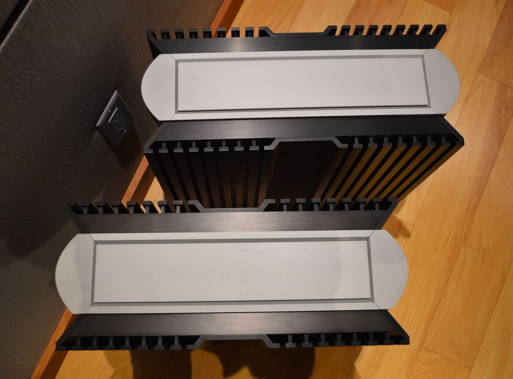 Mark Levinson No 53 - 500 Watt Mono Power Amplifier (Pair) 8