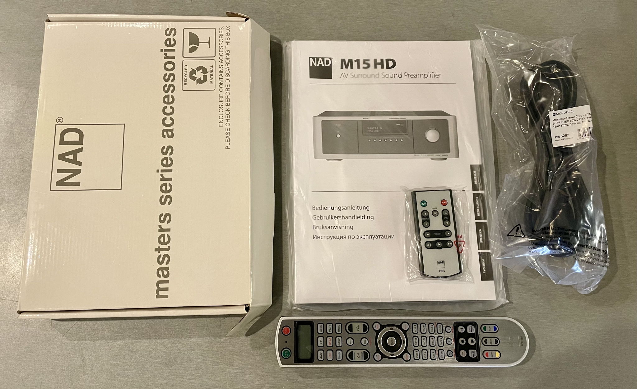 NAD M15 HD Surround Sound Preamplifier [Gen. 1] 8