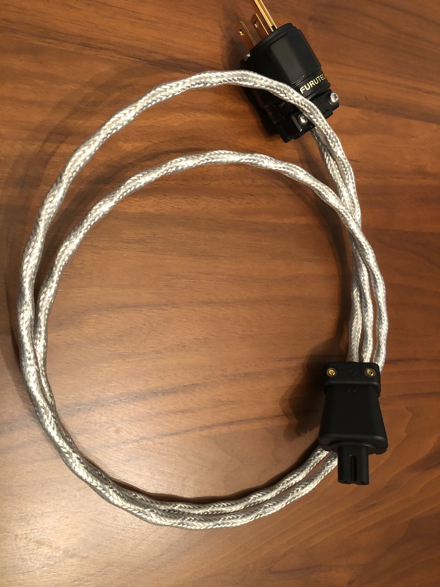 VH Audio C7 Power Cord.