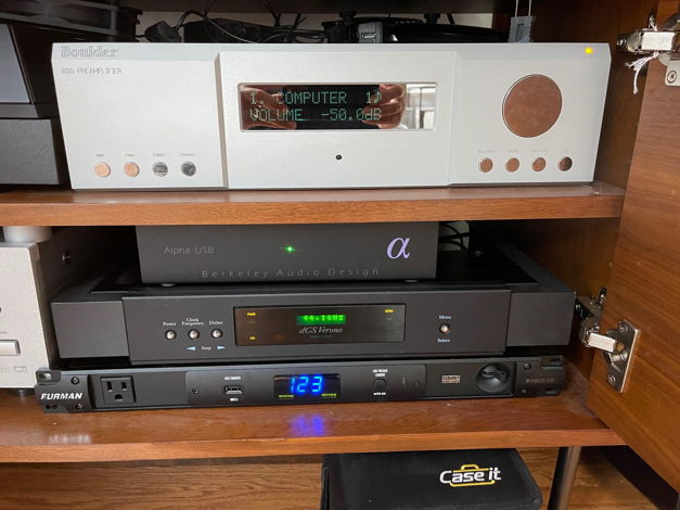 Boulder 1010 pre amp with great phono stage