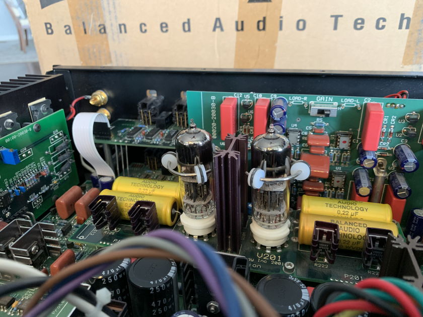 Balanced Audio Technology VK-300x tube se  w/phono