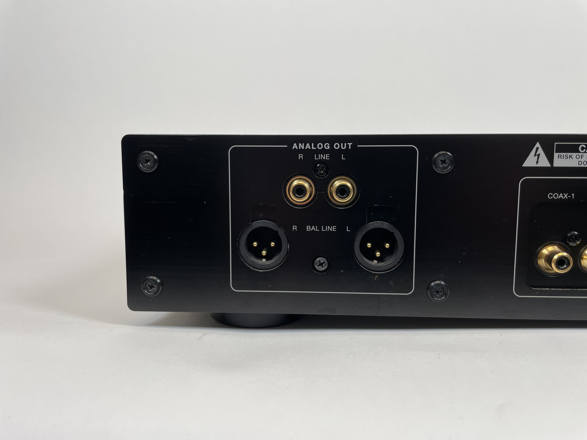 Luxman DA-06 DAC (Discontinued Demo, Authorized Dealer) 3