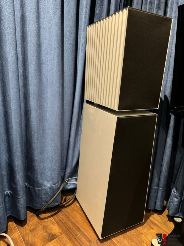 Goldmund Tethys Passive Loudspeakers 2