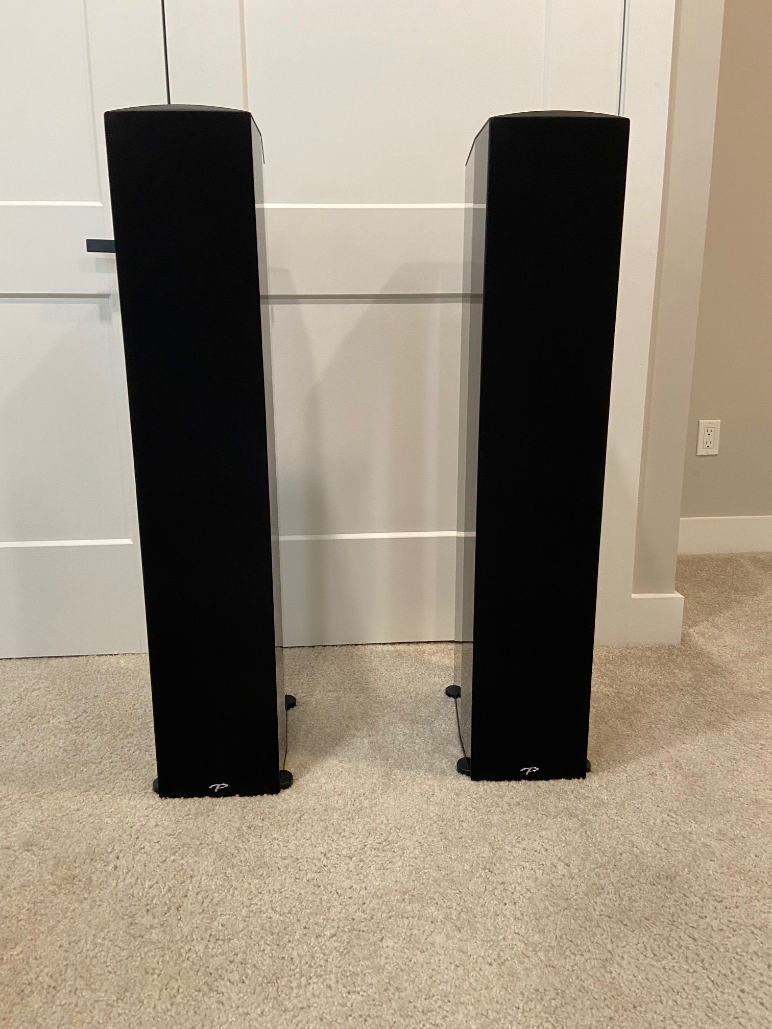 Paradigm Premier 800f pair.  Great Condition, One Owner. 2