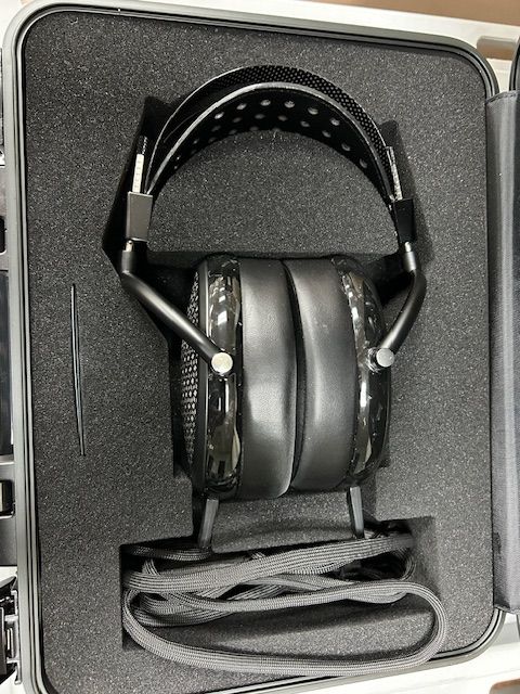 Audeze Carbon
