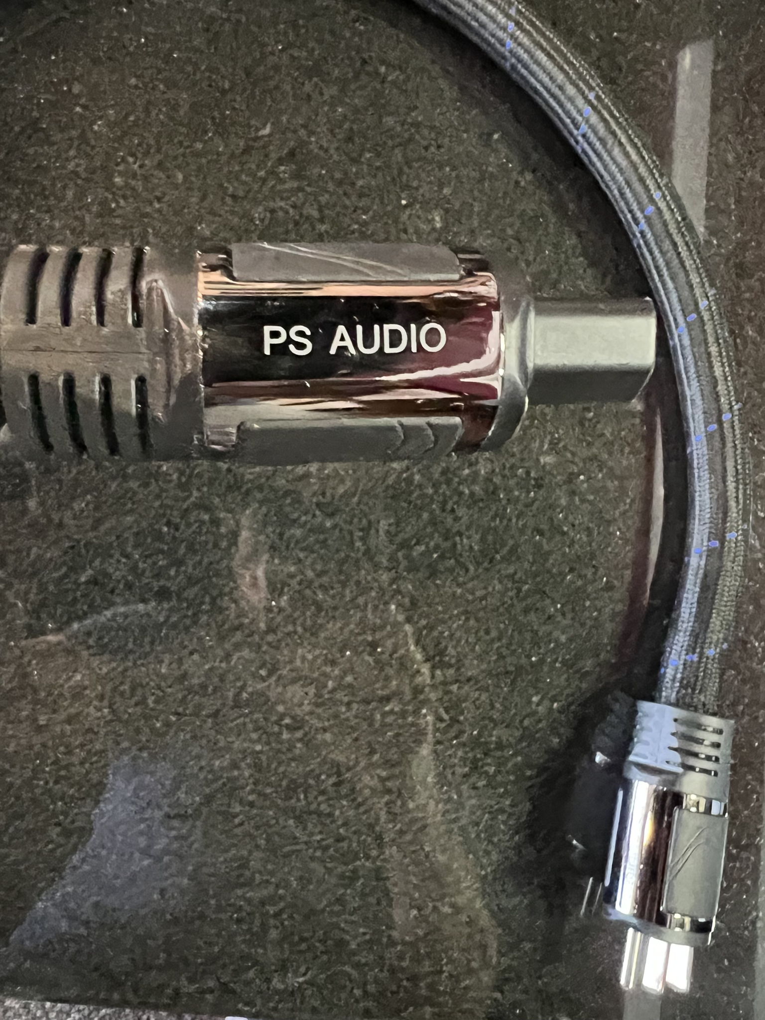 PS  Audio PerfectWave AC 5 Power cord in 1 meter 15 amps: 3