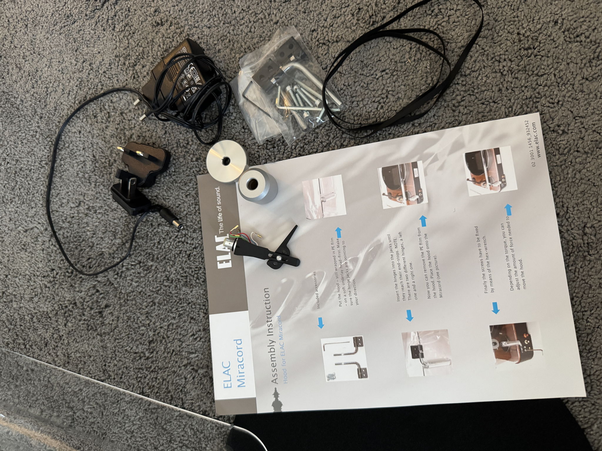 Elac Miracord 80 turntable in black with dust cover 8